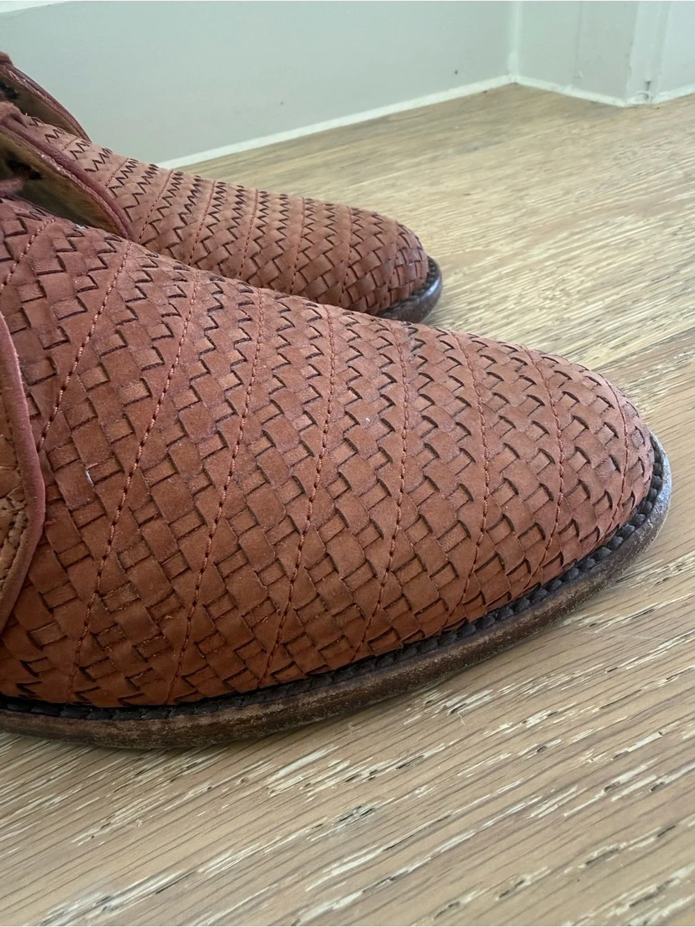Bally Men's Woven Leather Chukka Boots - Rust